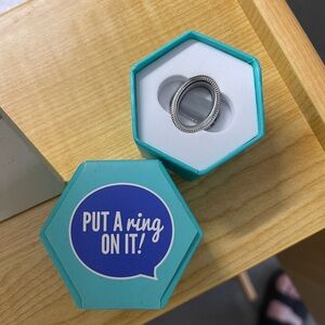 Origami Owl Ring size 7